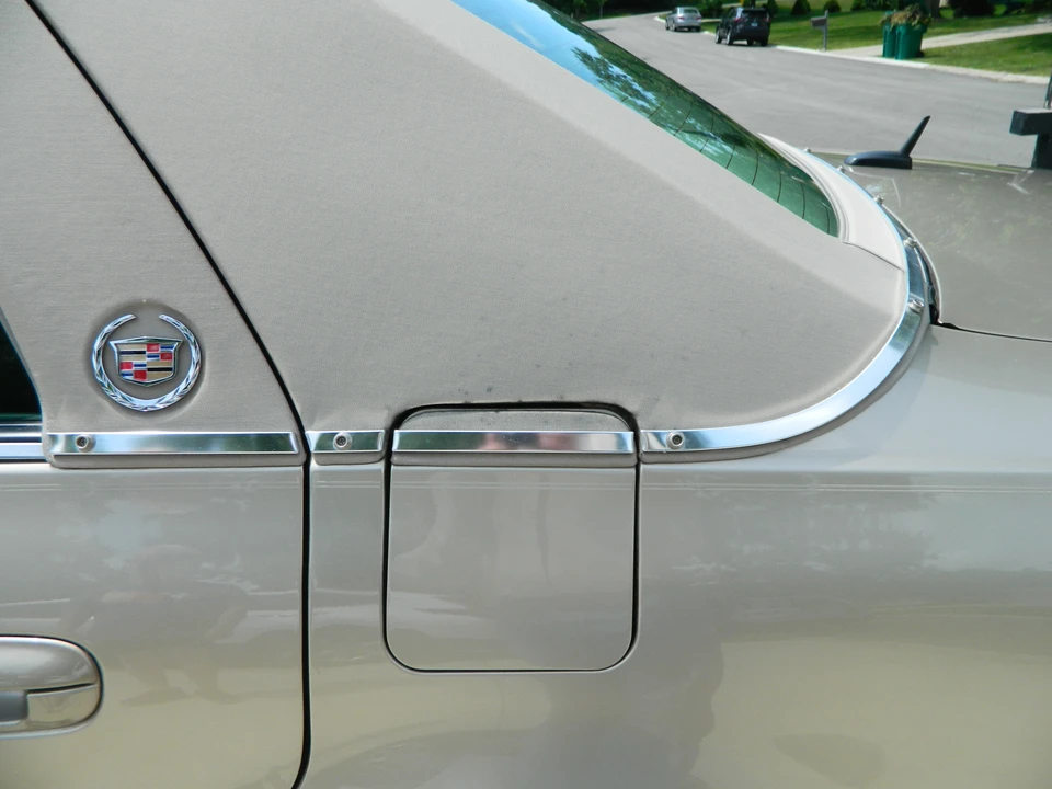 2005 Cadillac DeVille 8th Gen - Image 14 of 31