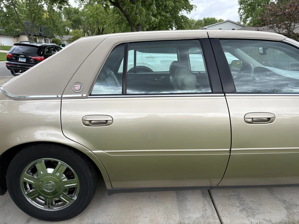 2005 Cadillac DeVille 8th Gen - Image 19 of 31