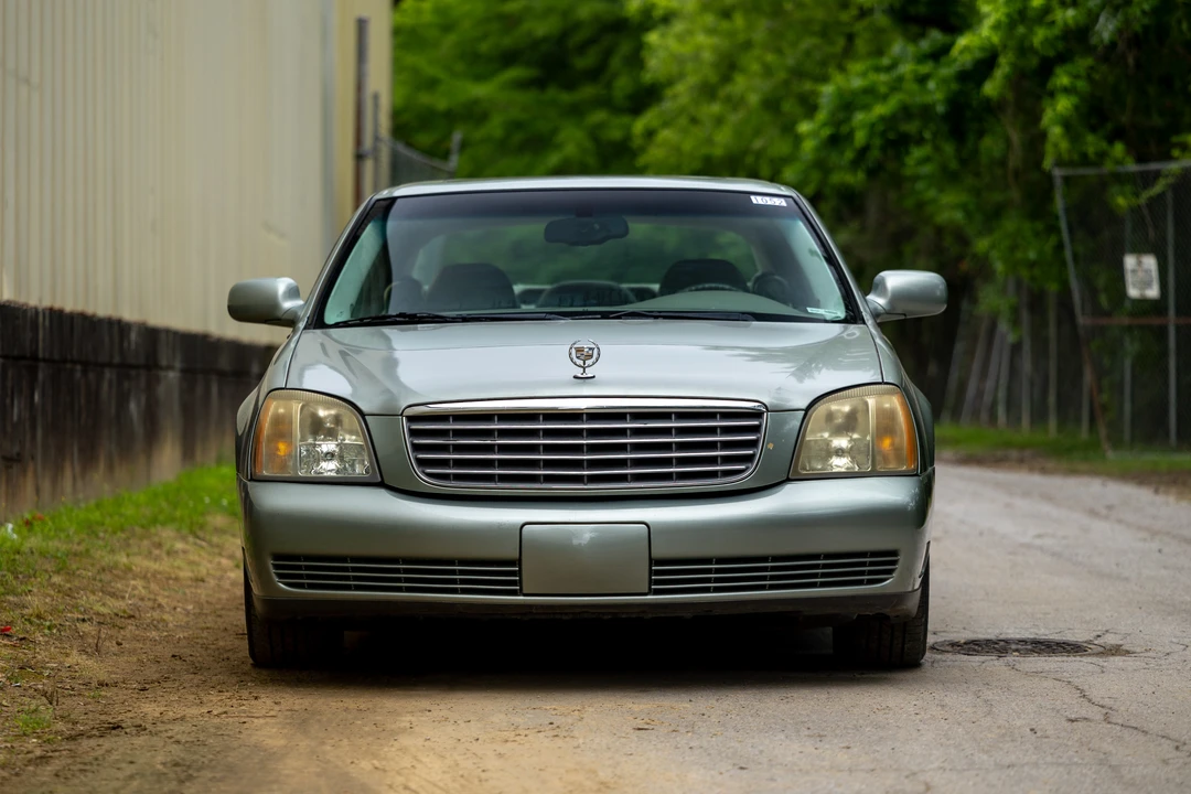 2005 Cadillac DeVille 8th Gen - Image 3 of 31