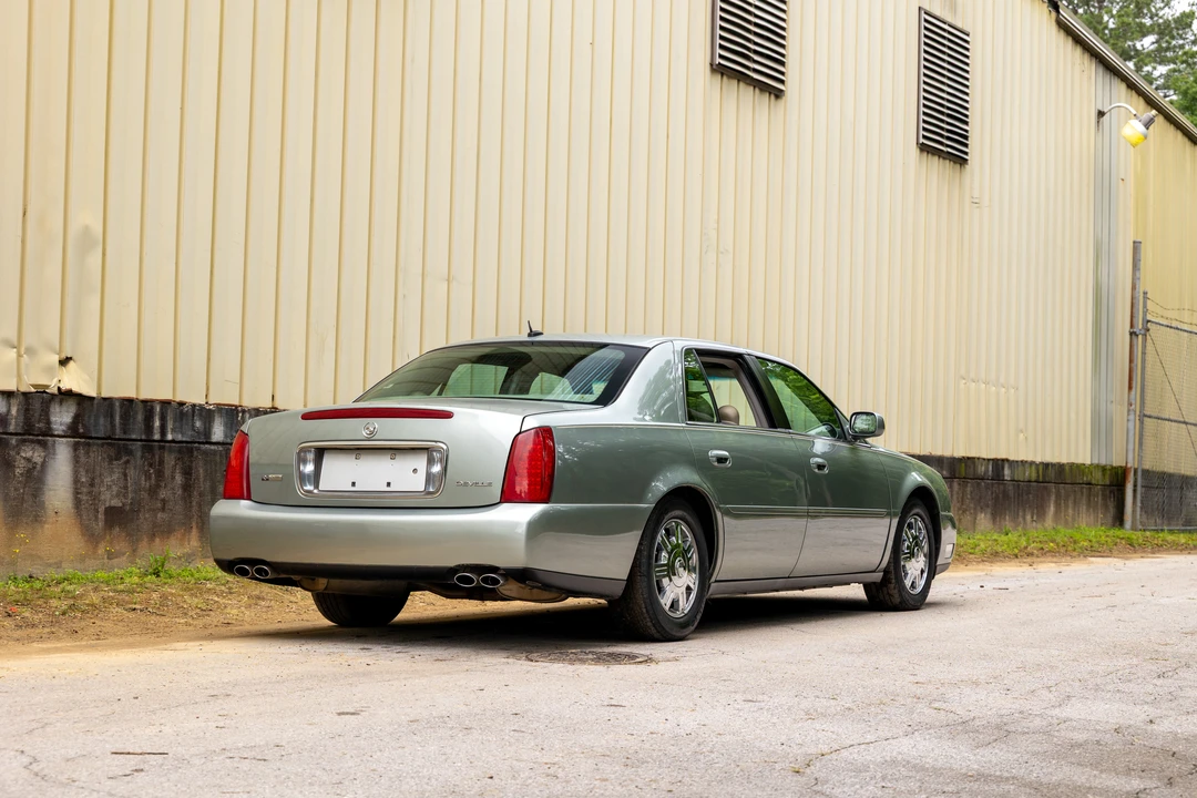 2005 Cadillac DeVille 8th Gen - Image 9 of 31