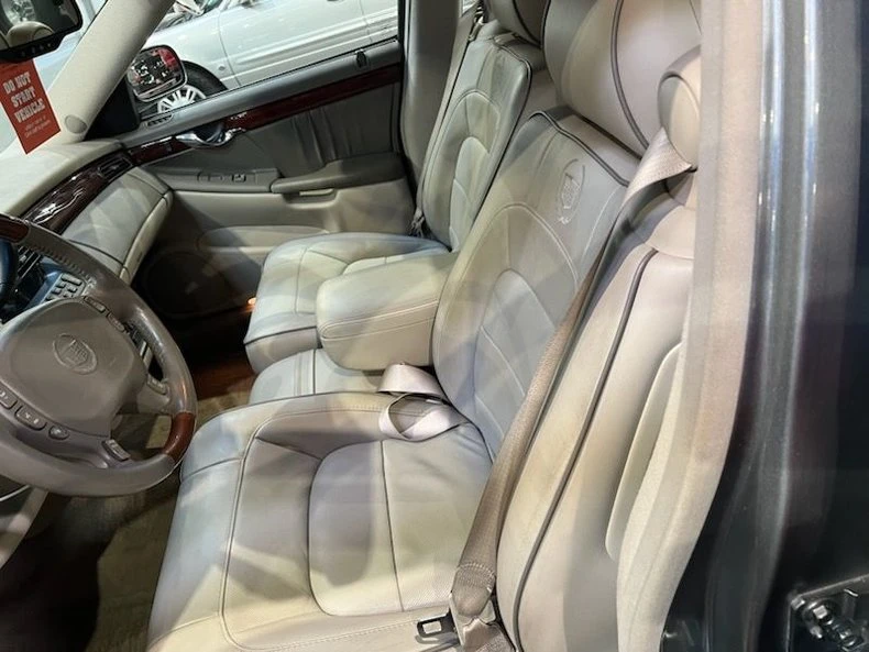 2005 Cadillac DeVille 8th Gen - Image 9 of 13
