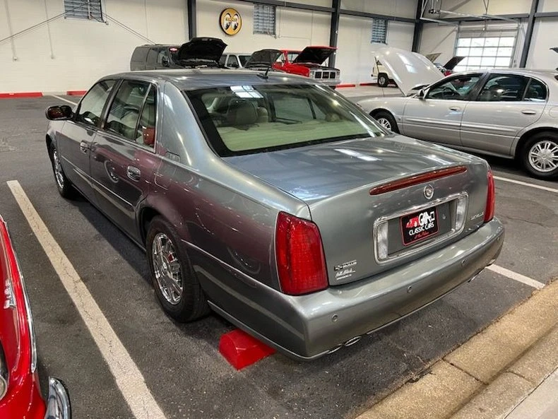 2005 Cadillac DeVille 8th Gen - Image 4 of 13