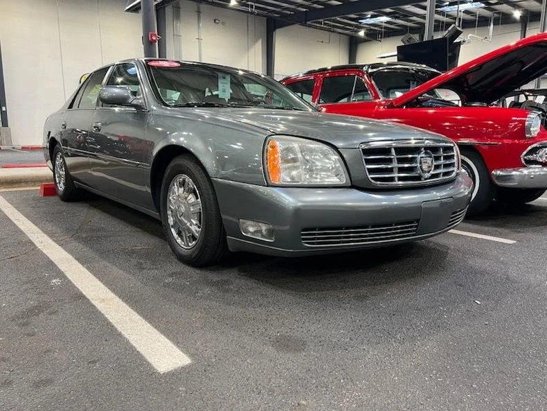 2005 Cadillac DeVille 8th Gen - Image 2 of 13