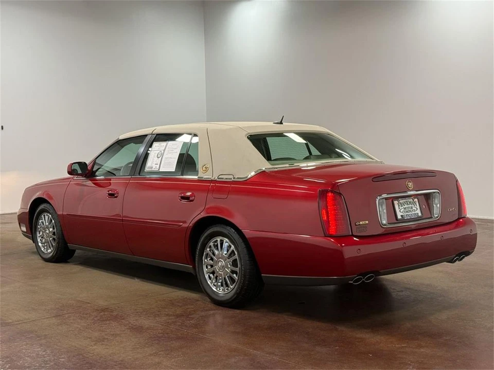 2005 Cadillac DeVille 8th Gen - Image 5 of 31
