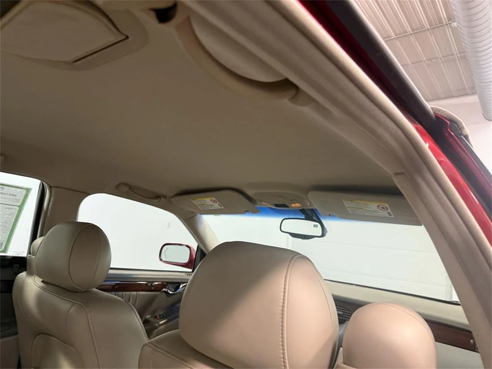 2005 Cadillac DeVille 8th Gen - Image 17 of 31