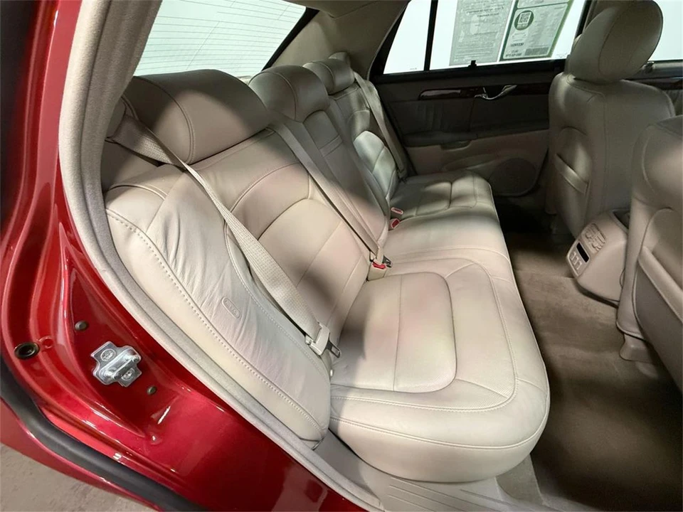 2005 Cadillac DeVille 8th Gen - Image 14 of 31