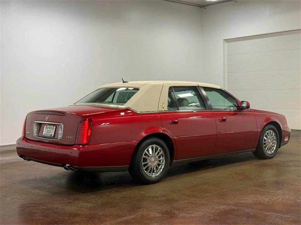 2005 Cadillac DeVille 8th Gen - Image 23 of 31