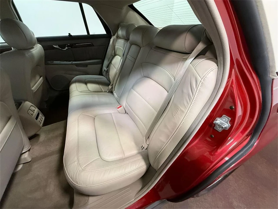 2005 Cadillac DeVille 8th Gen - Image 8 of 31
