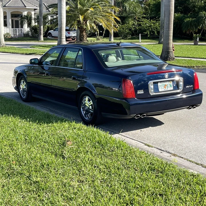 2005 Cadillac DeVille 8th Gen - Image 8 of 12