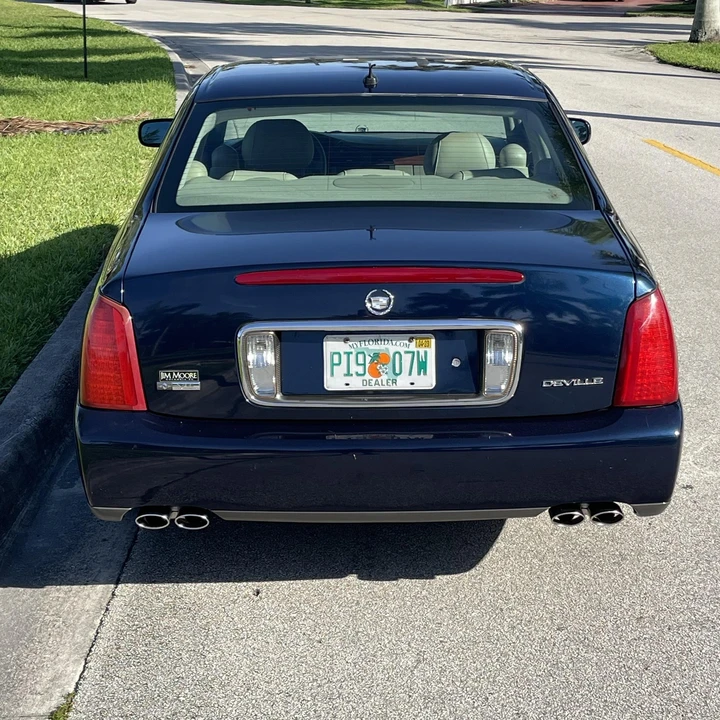 2005 Cadillac DeVille 8th Gen - Image 10 of 12
