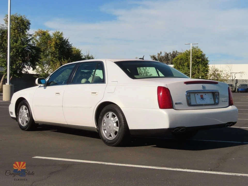 2005 Cadillac DeVille 8th Gen - Image 11 of 21
