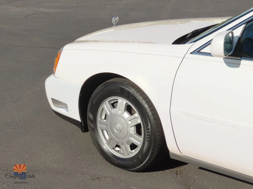 2005 Cadillac DeVille 8th Gen - Image 12 of 21