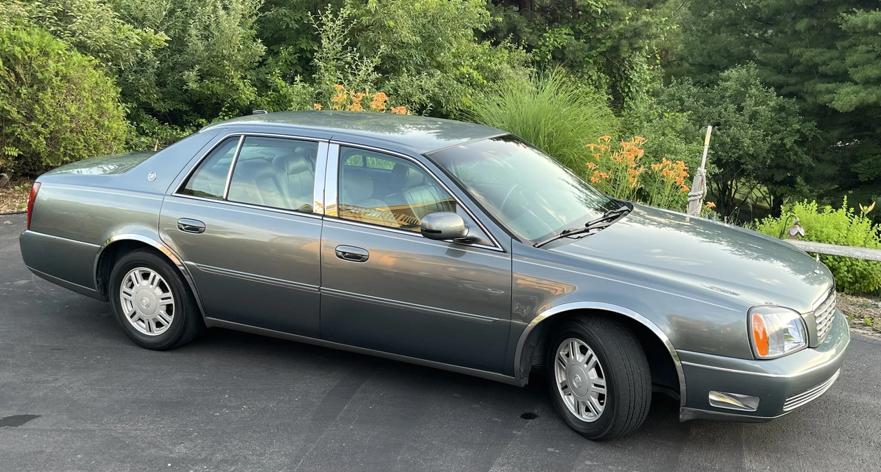 2005 Cadillac DeVille 8th Gen - Image 3 of 7