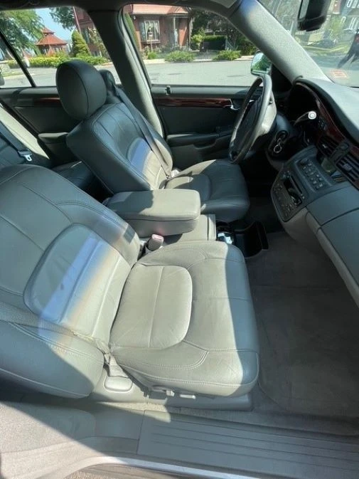 2005 Cadillac DeVille 8th Gen - Image 12 of 17
