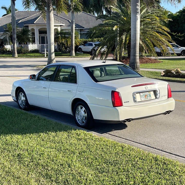 2005 Cadillac DeVille 8th Gen - Image 8 of 12