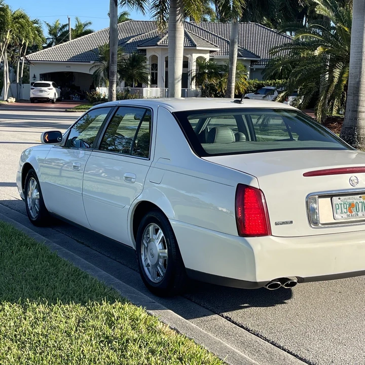 2005 Cadillac DeVille 8th Gen - Image 9 of 12