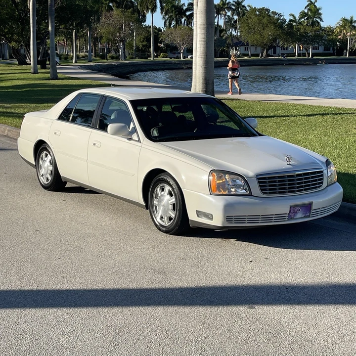 2005 Cadillac DeVille 8th Gen - Image 2 of 12