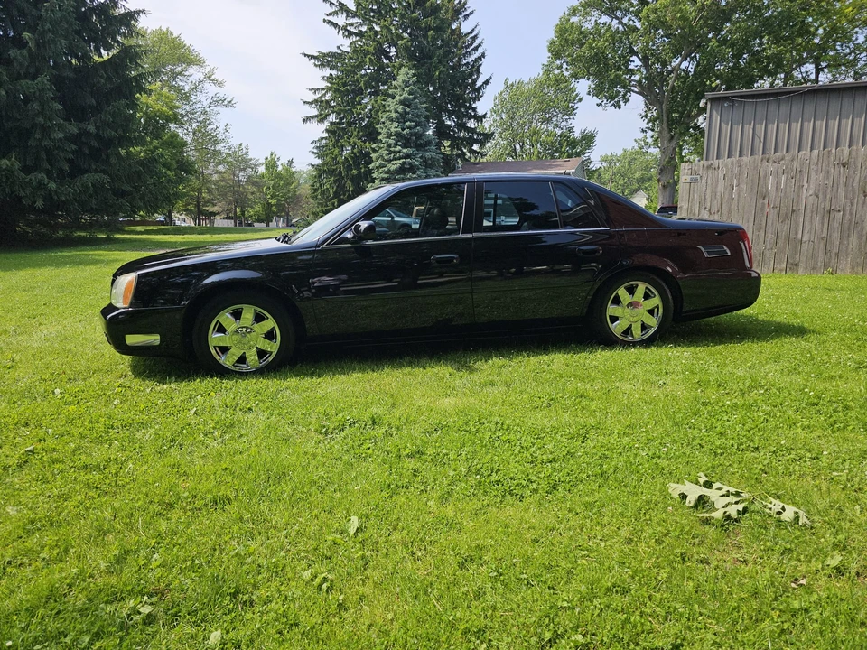 2005 Cadillac DeVille 8th Gen - Image 15 of 31