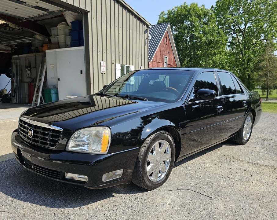 2005 Cadillac DeVille 8th Gen - Image 3 of 31