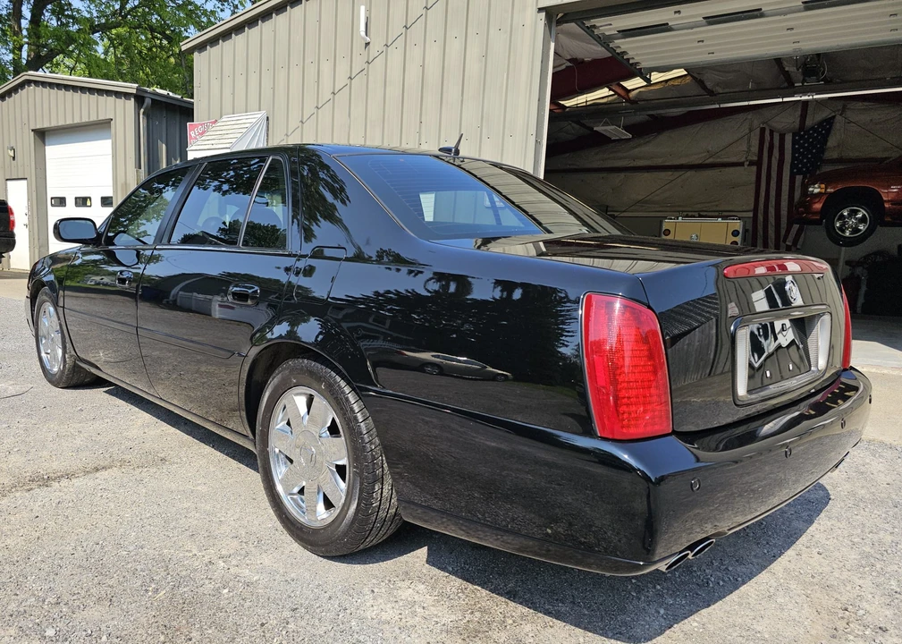 2005 Cadillac DeVille 8th Gen - Image 5 of 31