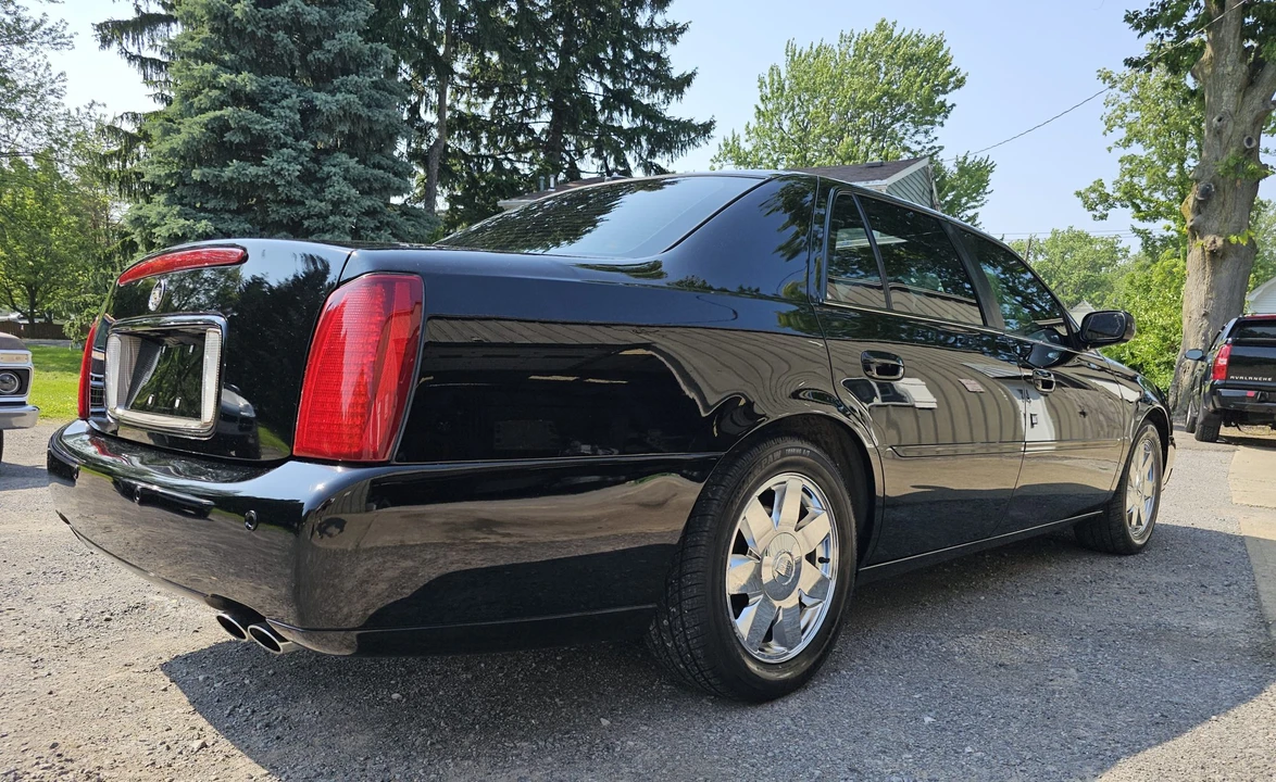 2005 Cadillac DeVille 8th Gen - Image 6 of 31