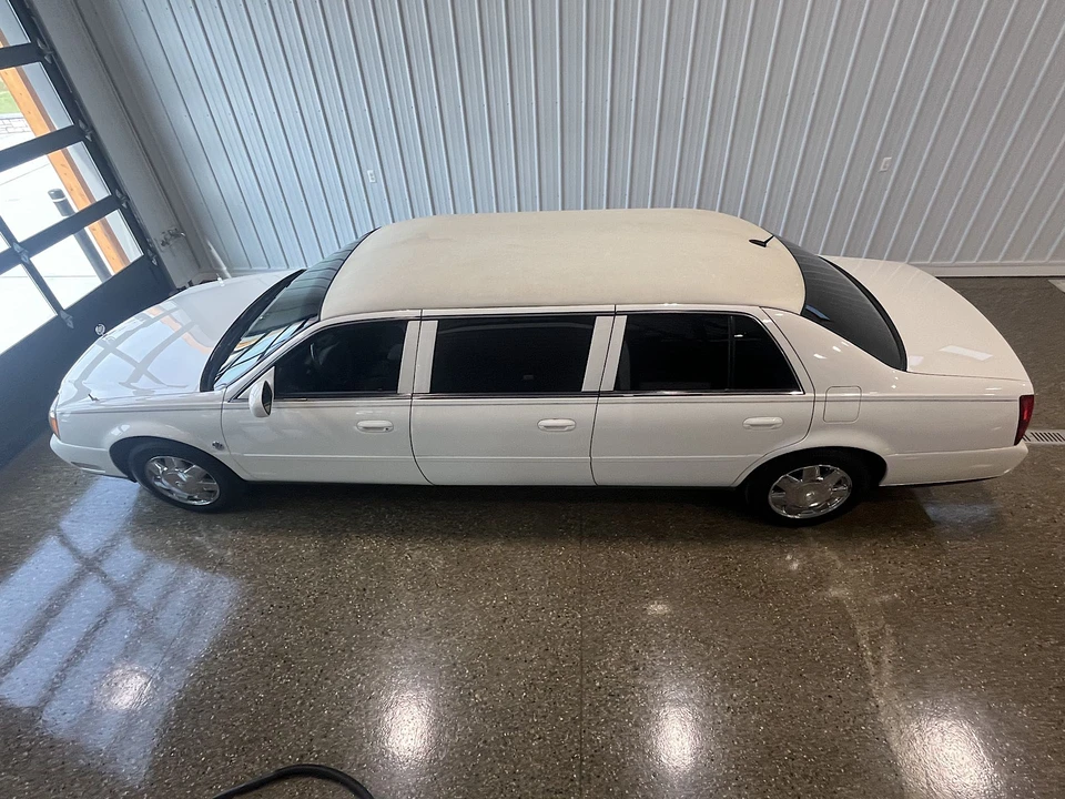 2005 Cadillac DeVille 8th Gen - Image 16 of 31