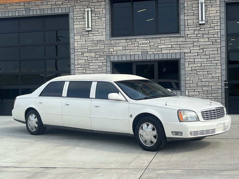2005 Cadillac DeVille 8th Gen - Image 11 of 31