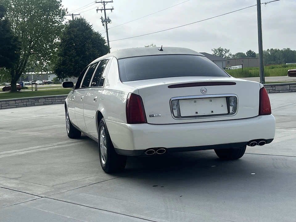 2005 Cadillac DeVille 8th Gen - Image 7 of 31