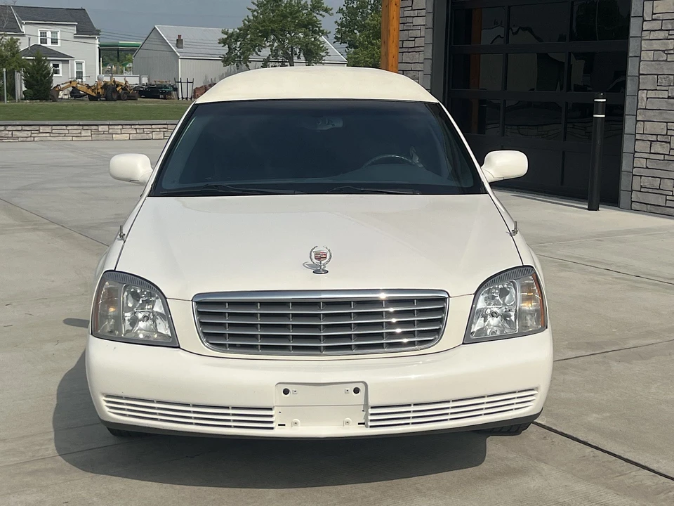 2005 Cadillac DeVille 8th Gen - Image 13 of 31