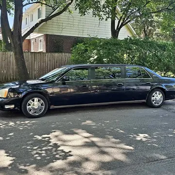 2005 Cadillac DeVille Limousine