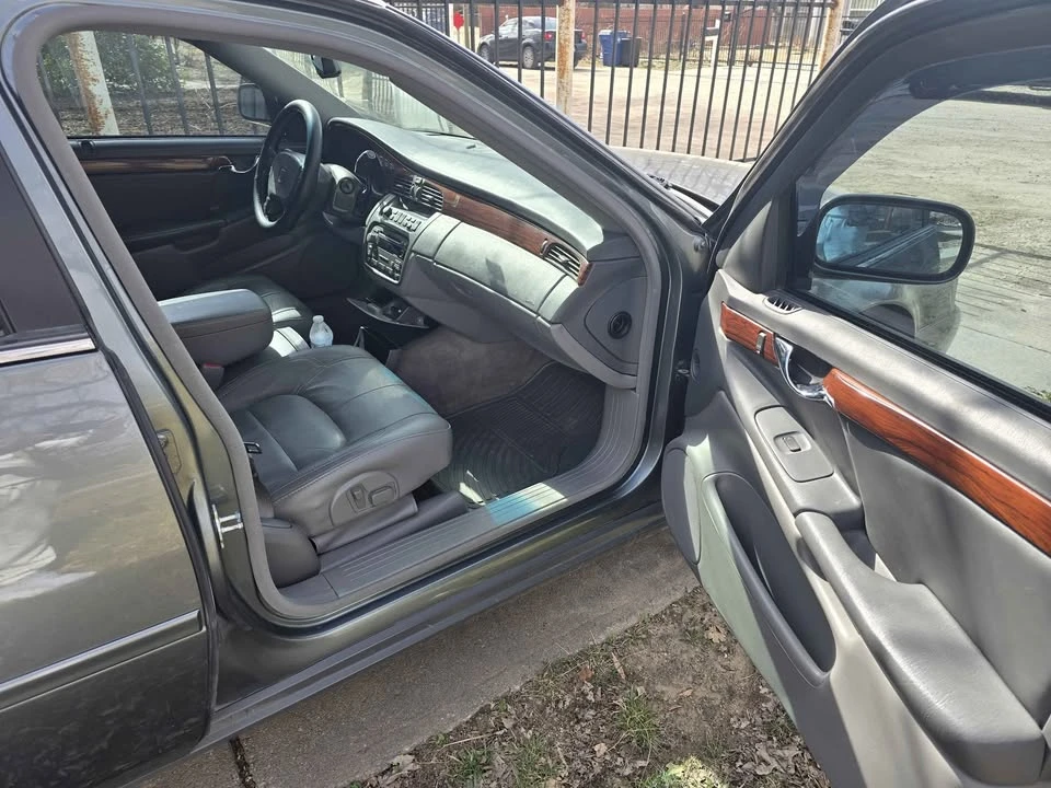 2005 Cadillac DeVille 8th Gen - Image 3 of 13