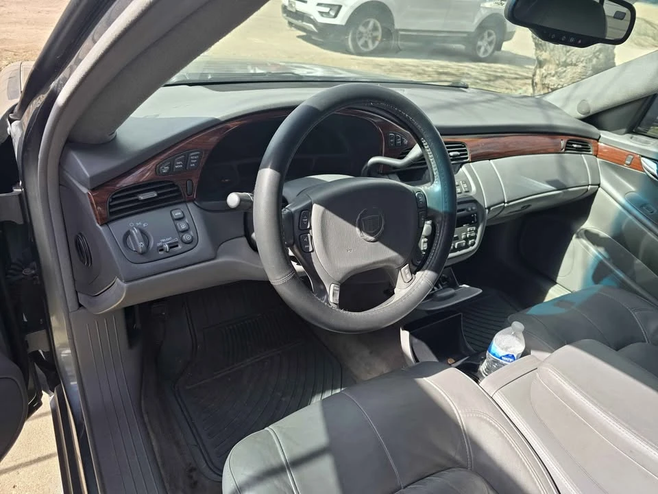 2005 Cadillac DeVille 8th Gen - Image 10 of 13
