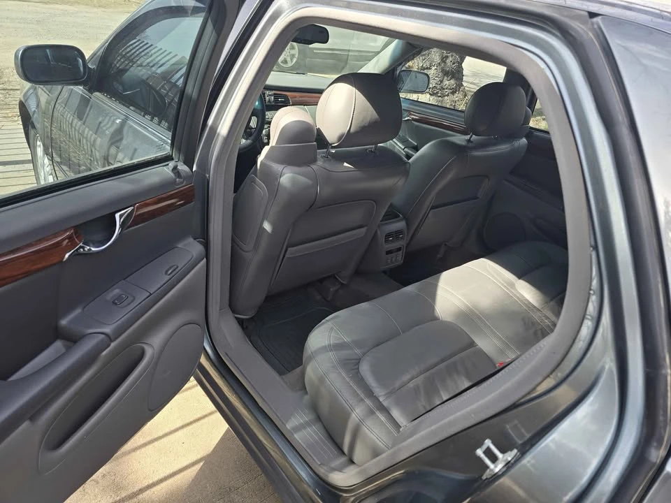 2005 Cadillac DeVille 8th Gen - Image 5 of 13