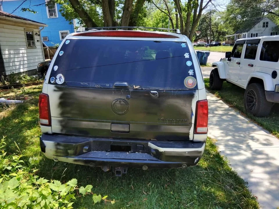 2005 Cadillac Escalade & EXT 2nd Gen - Image 2 of 5