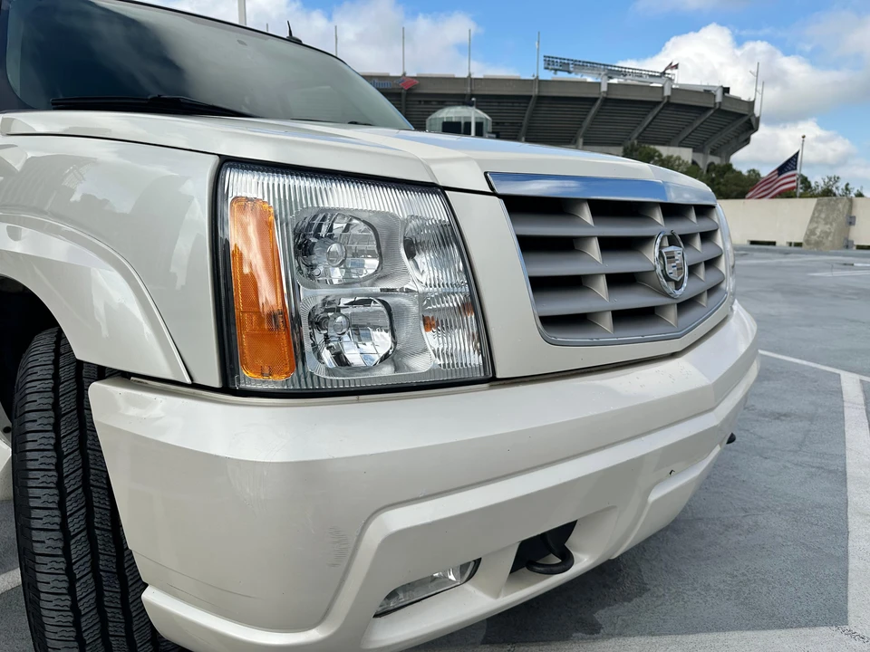 2005 Cadillac Escalade & EXT 2nd Gen - Image 9 of 31