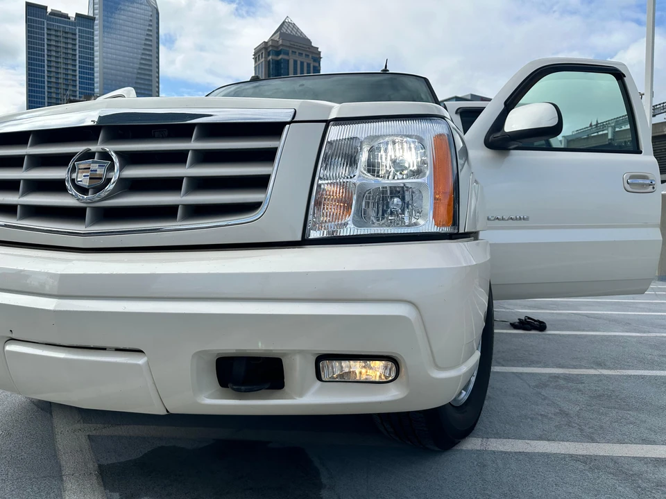 2005 Cadillac Escalade & EXT 2nd Gen - Image 11 of 31