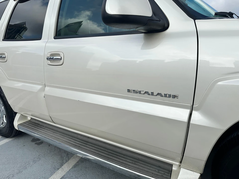 2005 Cadillac Escalade & EXT 2nd Gen - Image 24 of 31