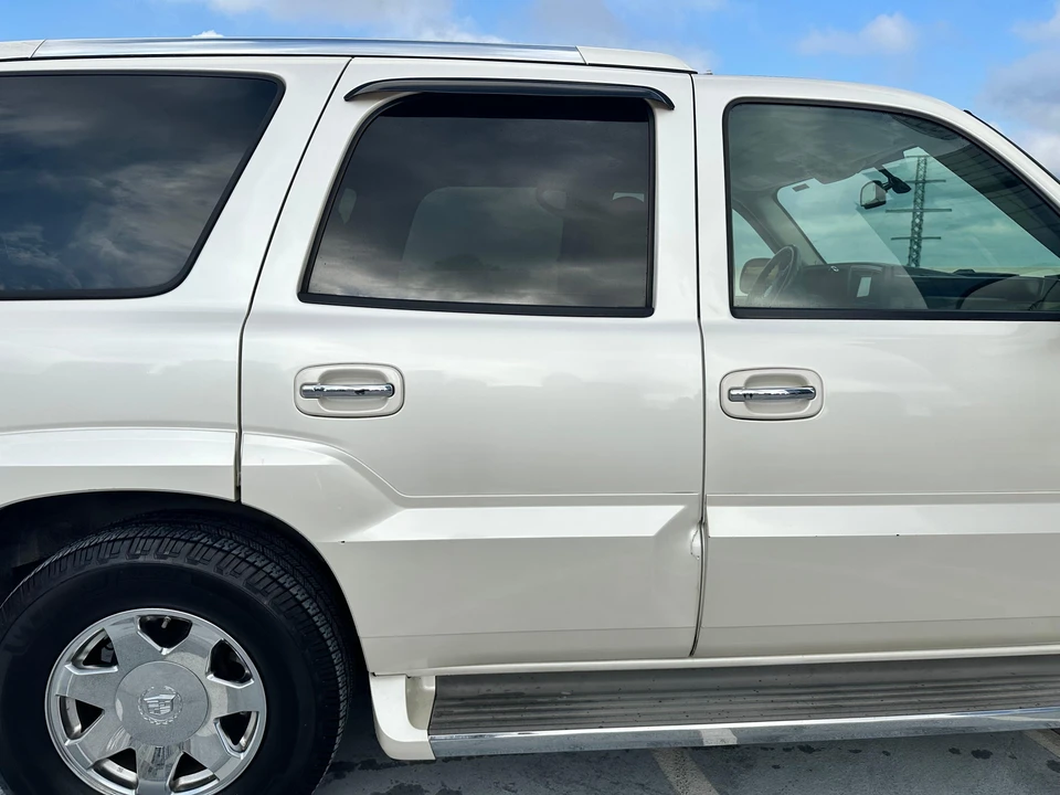 2005 Cadillac Escalade & EXT 2nd Gen - Image 23 of 31