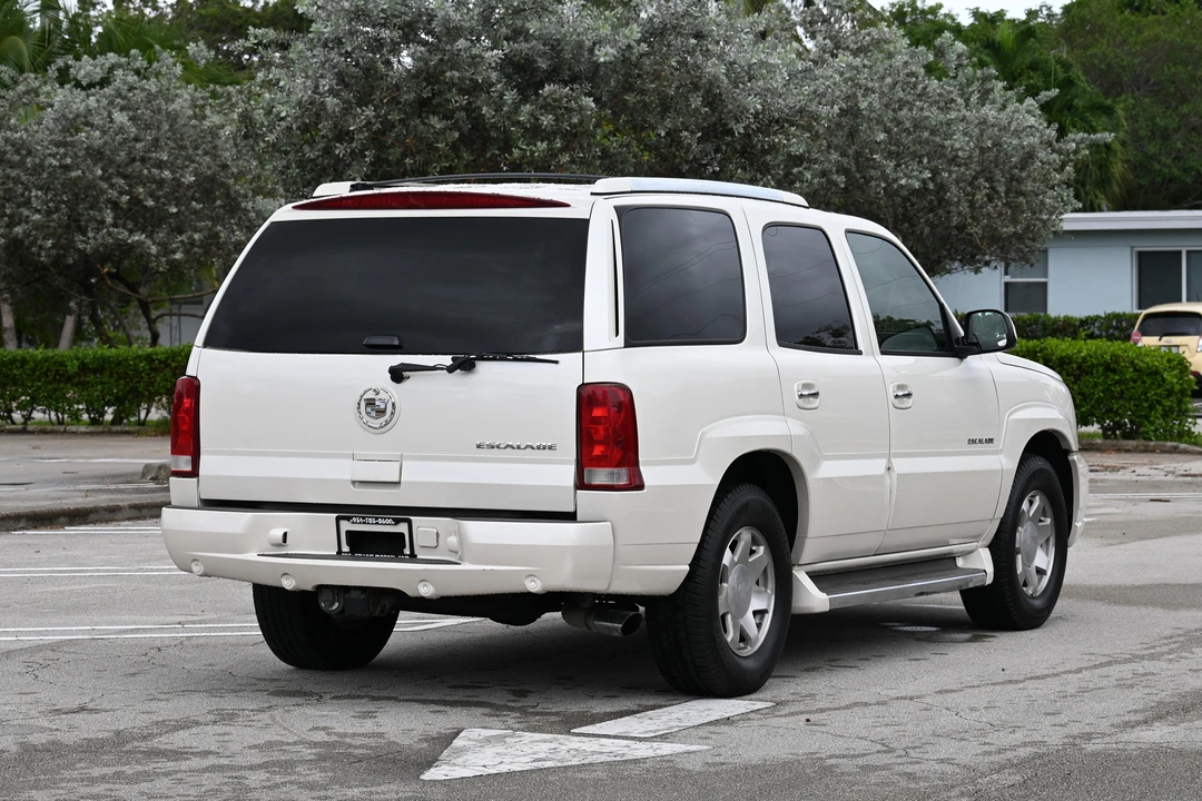 2005 Cadillac Escalade & EXT 2nd Gen - Image 11 of 31