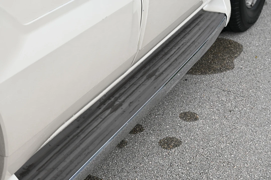 2005 Cadillac Escalade & EXT 2nd Gen - Image 28 of 31