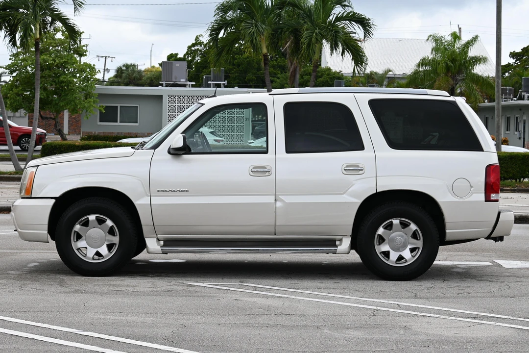 2005 Cadillac Escalade & EXT 2nd Gen - Image 3 of 31