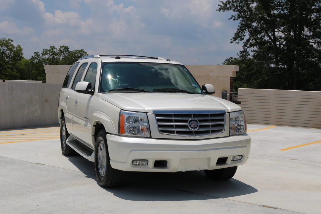 2005 Cadillac Escalade & EXT 2nd Gen - Image 12 of 31