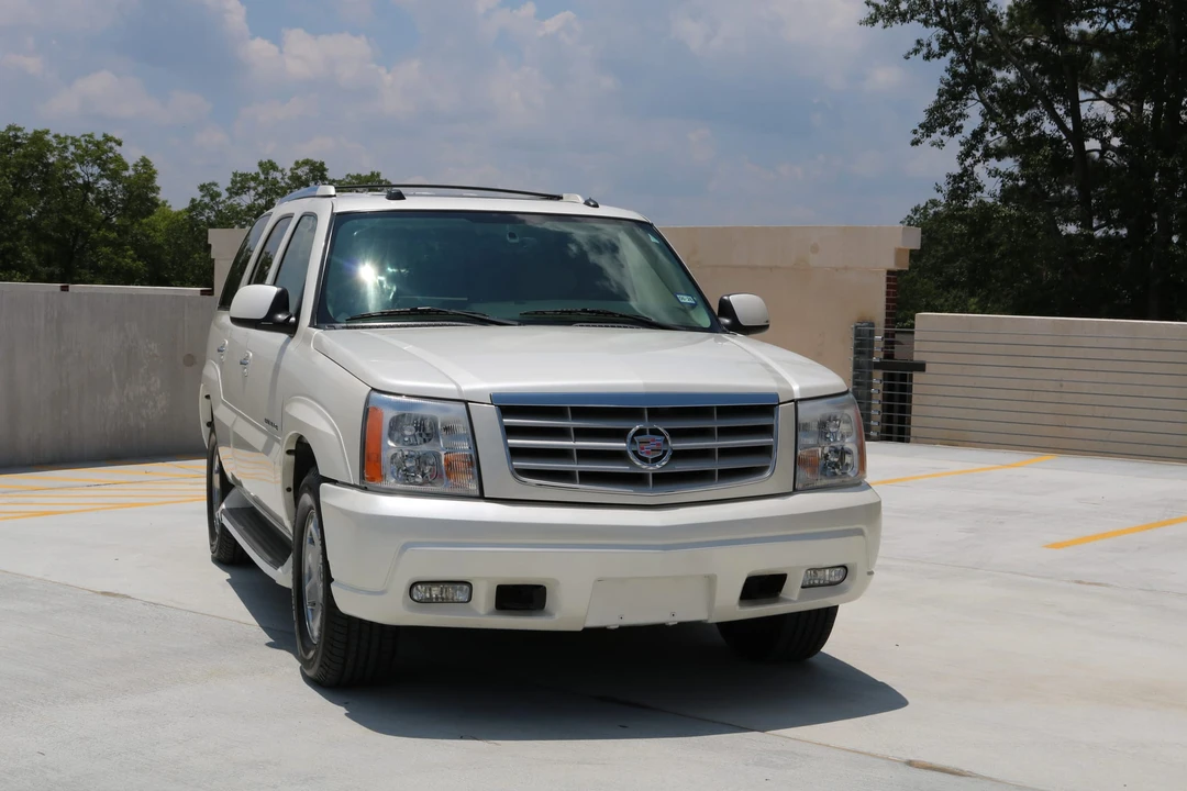 2005 Cadillac Escalade & EXT 2nd Gen - Image 11 of 31
