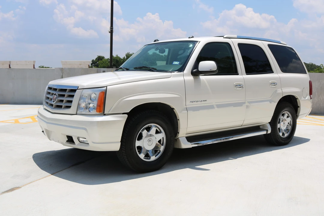 2005 Cadillac Escalade & EXT 2nd Gen - Image 2 of 31