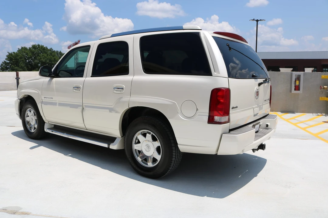 2005 Cadillac Escalade & EXT 2nd Gen - Image 30 of 31