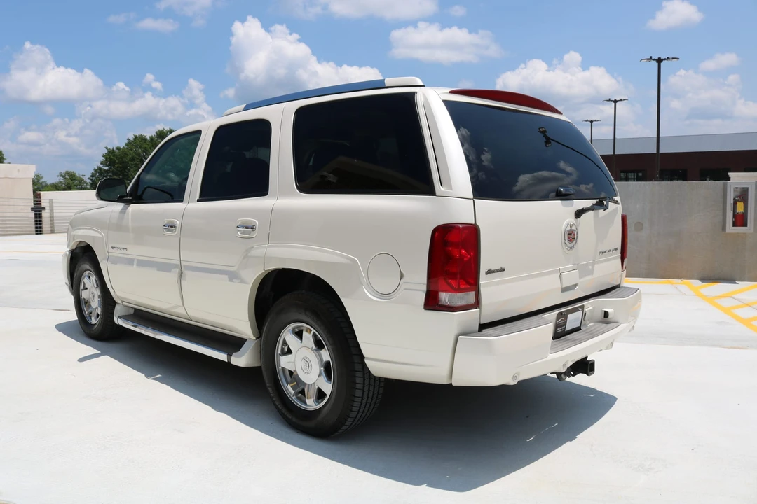 2005 Cadillac Escalade & EXT 2nd Gen - Image 29 of 31