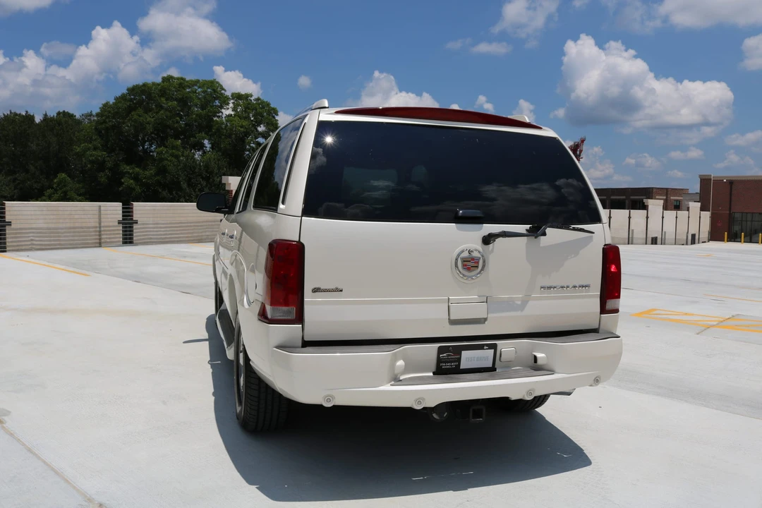 2005 Cadillac Escalade & EXT 2nd Gen - Image 26 of 31