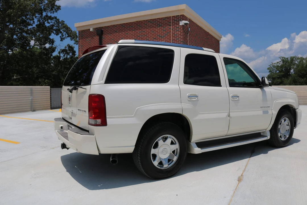 2005 Cadillac Escalade & EXT 2nd Gen - Image 23 of 31