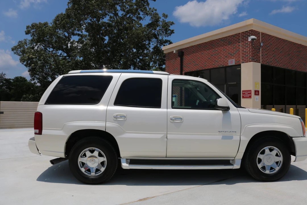 2005 Cadillac Escalade & EXT 2nd Gen - Image 21 of 31
