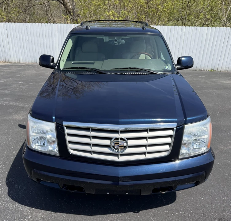 2005 Cadillac Escalade & EXT 2nd Gen - Image 2 of 31